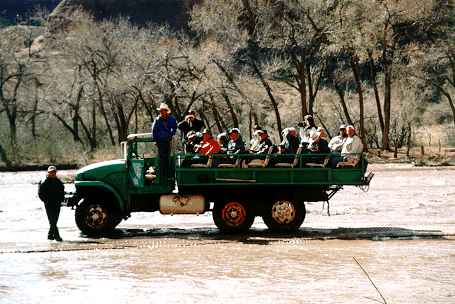 Teherauto a Chelly Kanyonban