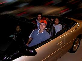 4 lny s 1 fi az autban