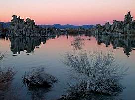 A Mono to tufakepzodmenyei naplemente utan